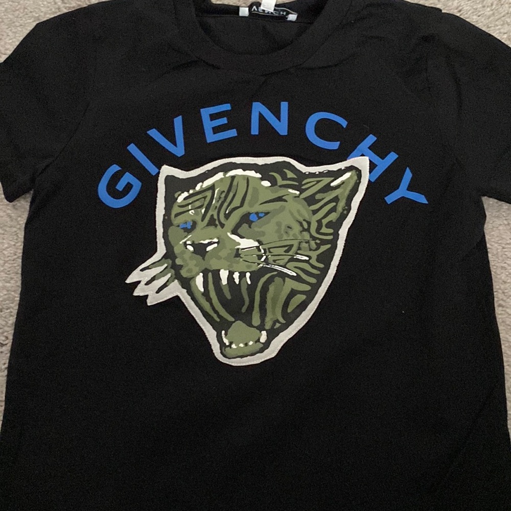 Givenchy t shirt